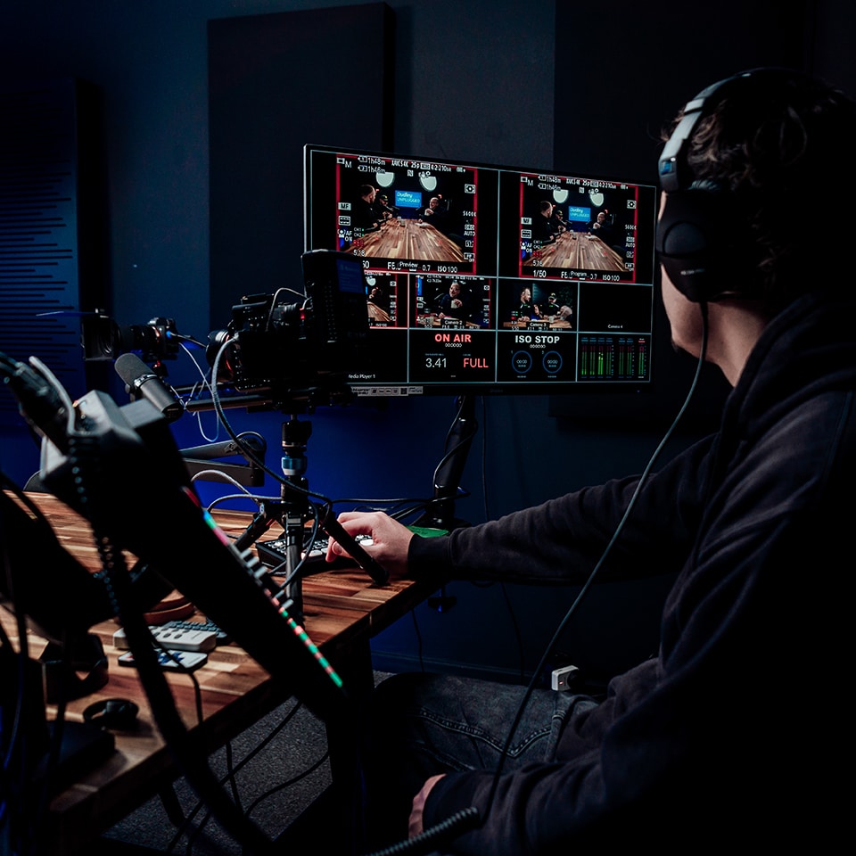 Podcast Production & Content Studio > Our Facilities > Tech Support > Image 1